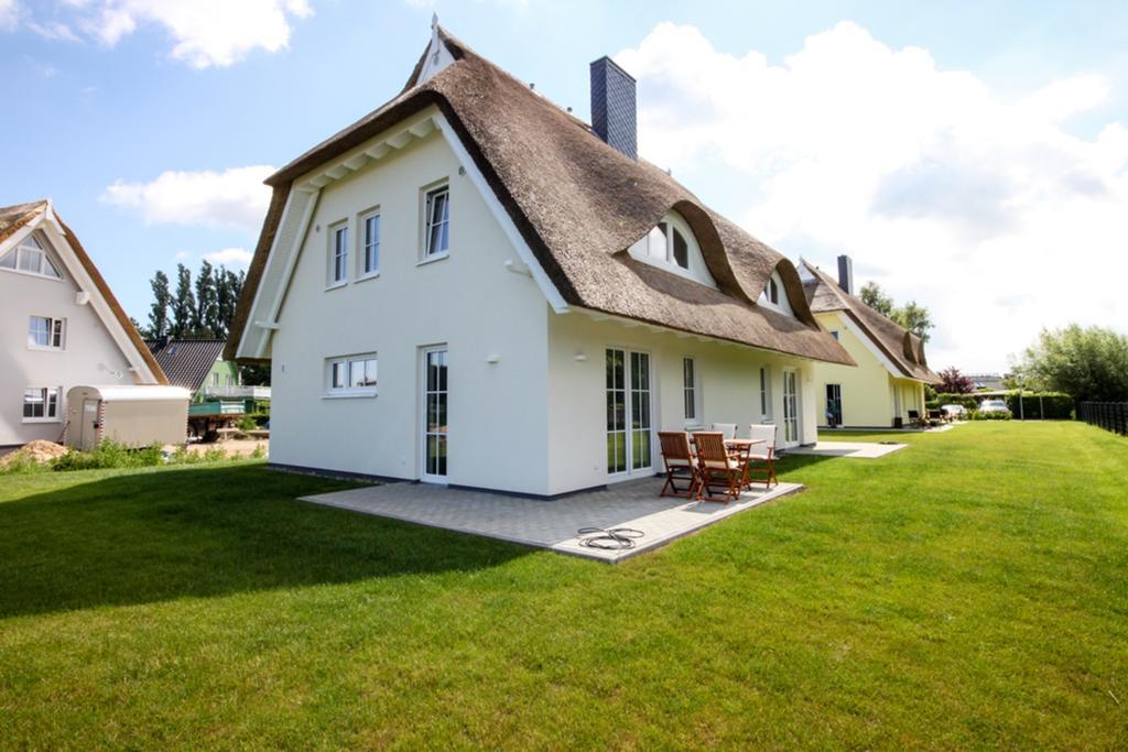 Reetdachhaeuser Boergerende Buitenkant foto